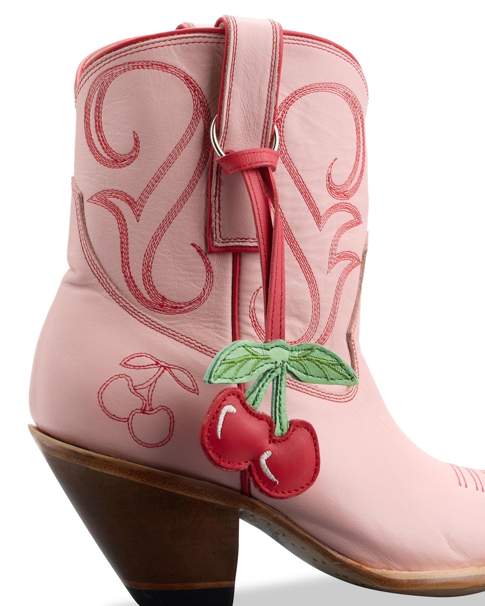CHERRY SHORT