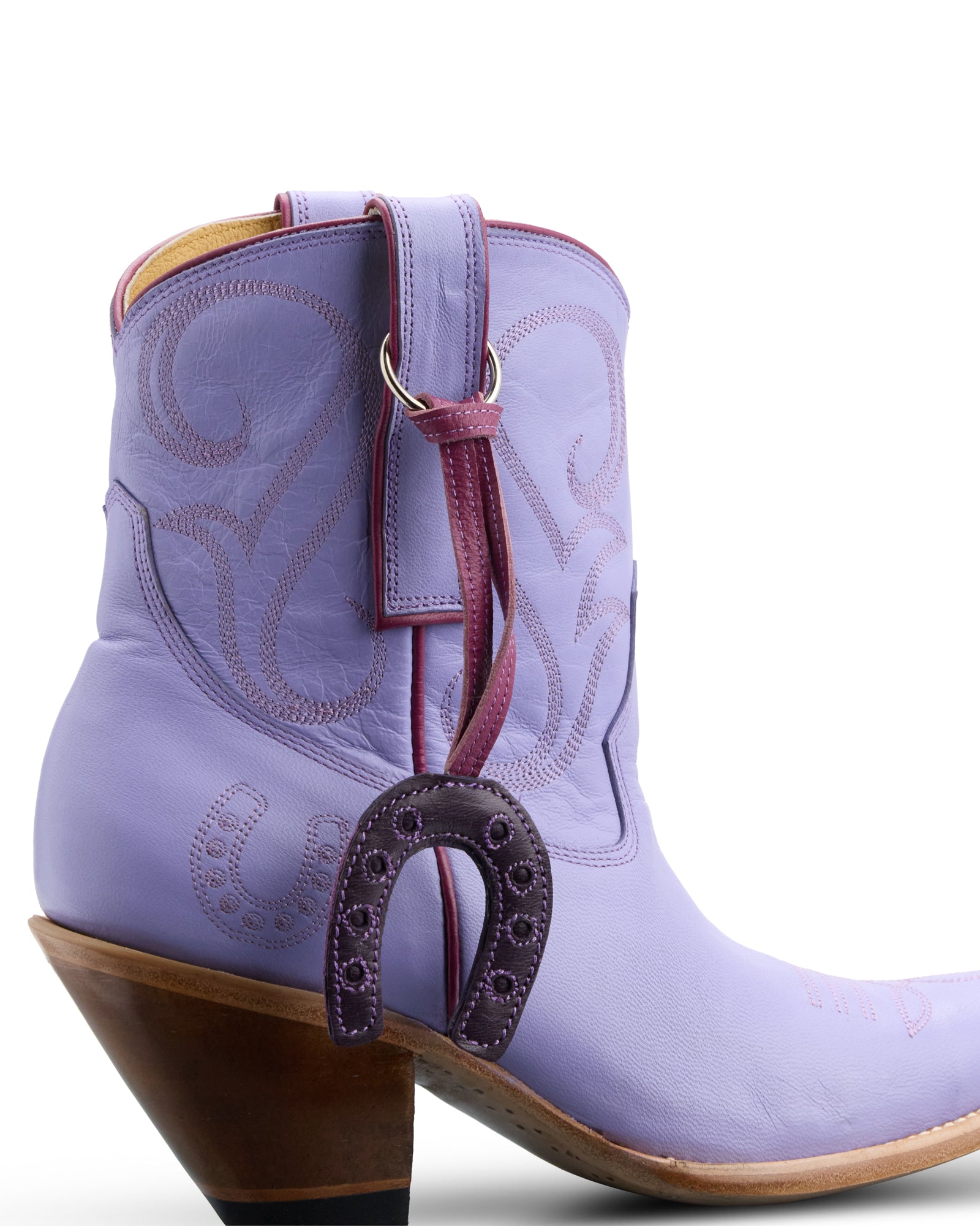 HORSESHOE SHORT